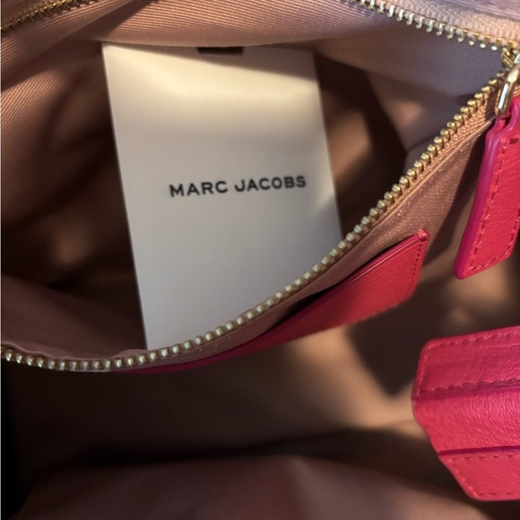 Marc Jacobs Vibrant Pink Leather Tote - Picture 3 of 12